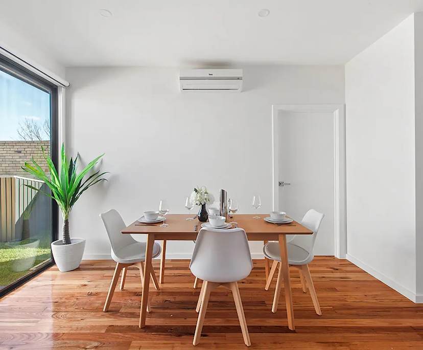 $305, Share-house, 6 bathrooms, Kingsbury VIC 3083