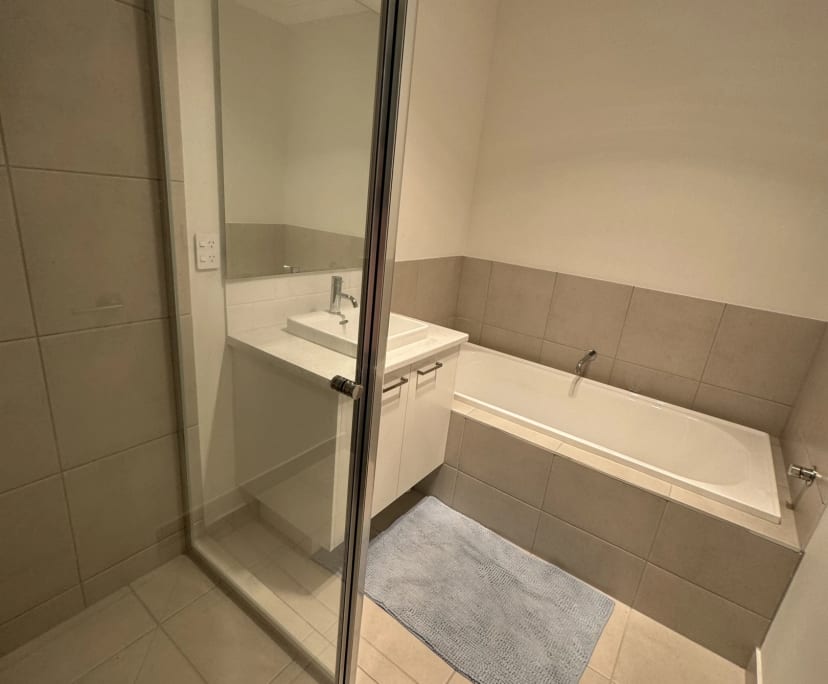 Room in a share house
