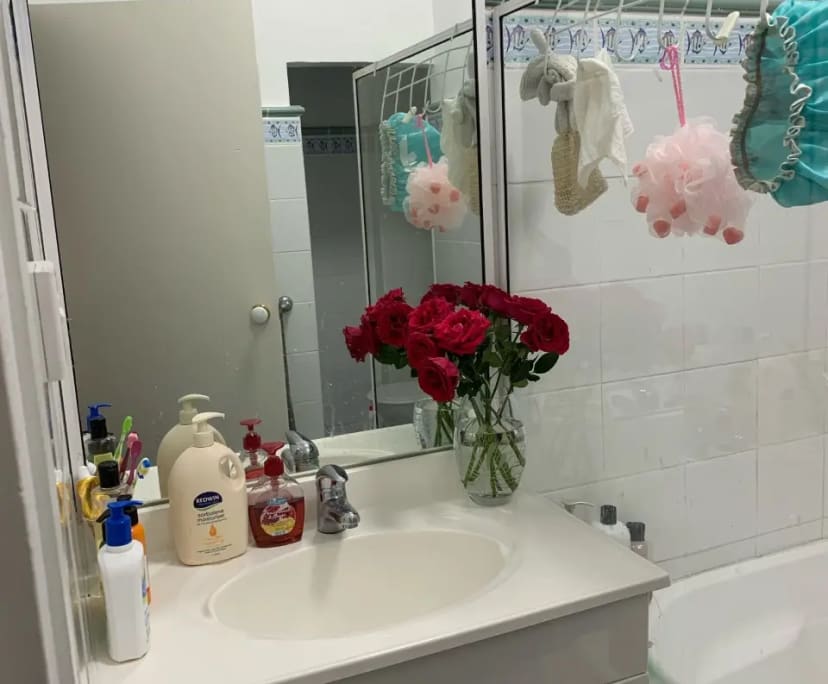 $250, Flatshare, 3 bathrooms, Kirribilli NSW 2061