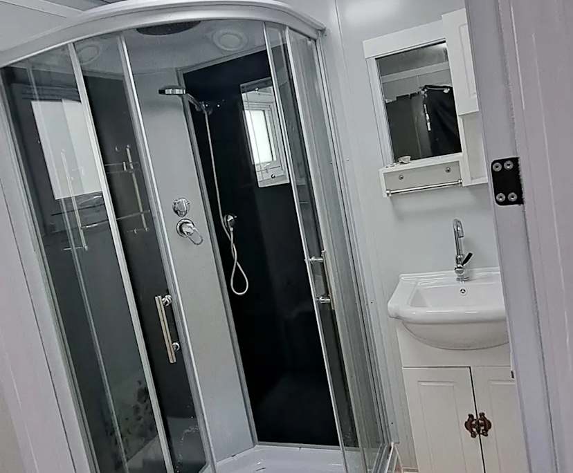 $360, Homestay, 1 bathroom, Greenbank QLD 4124