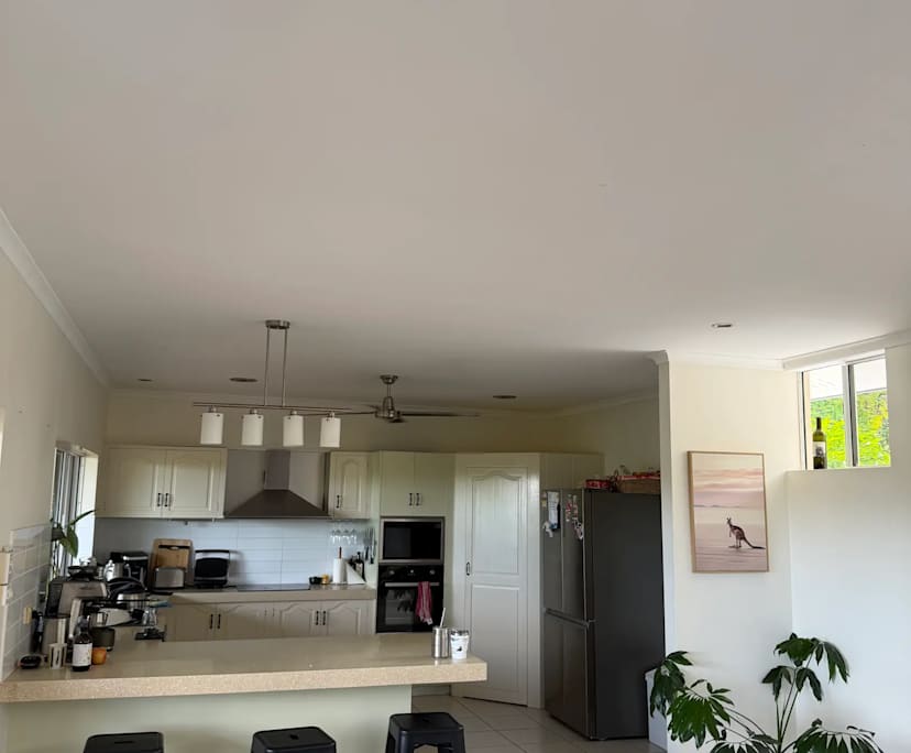 $250, Share-house, 3 bathrooms, Whitfield QLD 4870