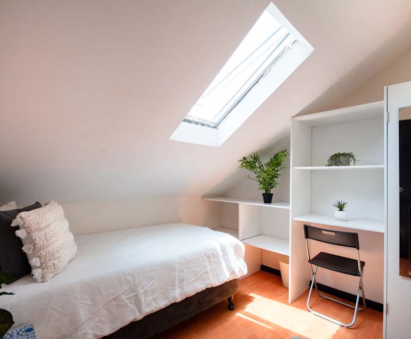 propertyImage