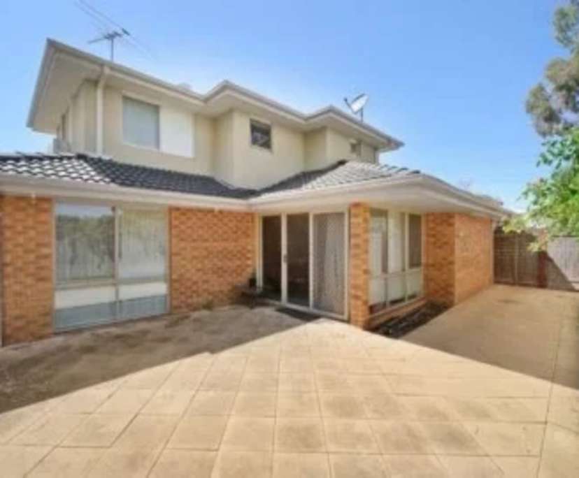 Unfurnished room in a share house