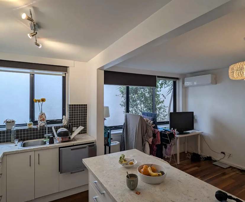 Unfurnished room in a flatshare