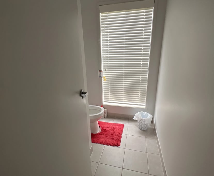 Room for Rent in Lovely Banks, Geelong 200, Furni...