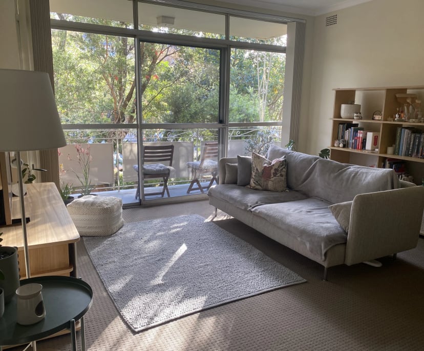 Furnished room in a flatshare