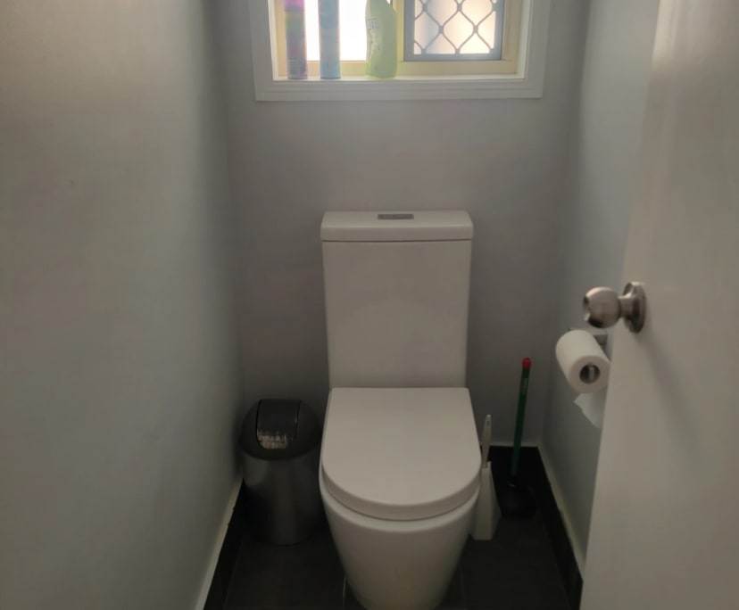 $300, Share-house, 4 bathrooms, Pacific Pines QLD 4211