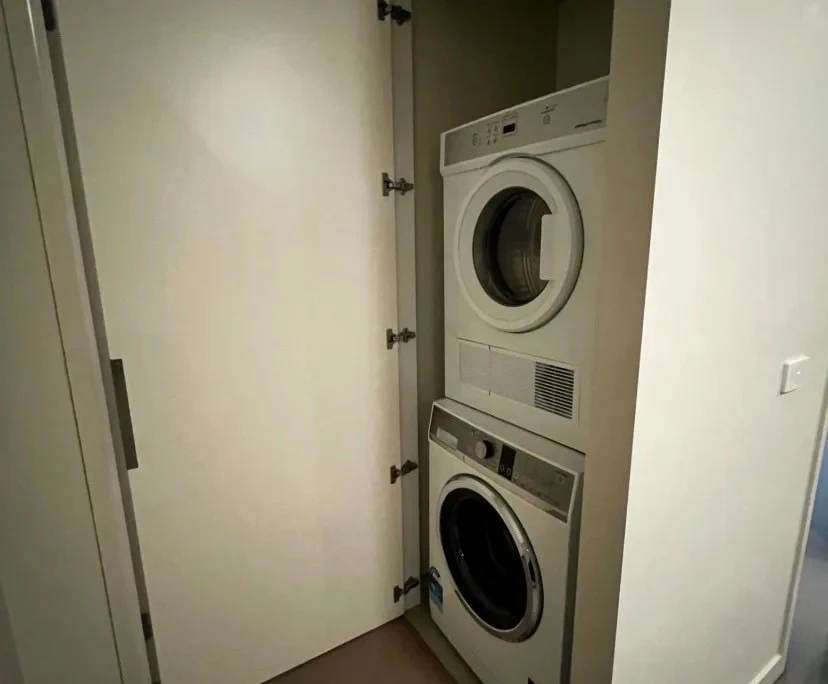 $250, Flatshare, 2 bathrooms, Melbourne VIC 3000