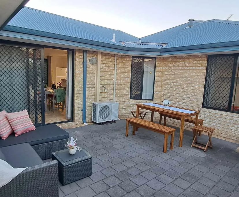 $350, Share-house, 6 bathrooms, Bentley WA 6102