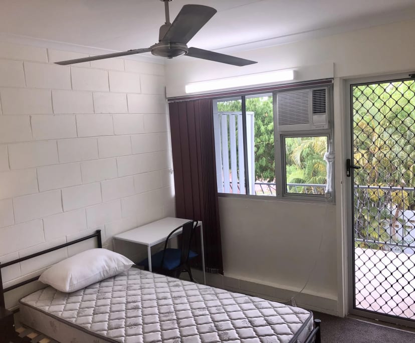 2 Rooms for Rent in Hermit Park, Townsville 2353...