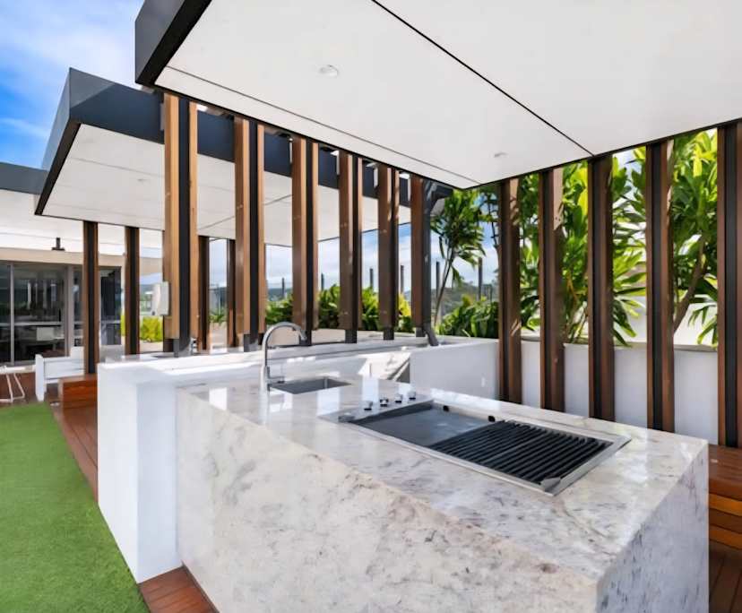 $450, Flatshare, 3 bathrooms, Milton QLD 4064