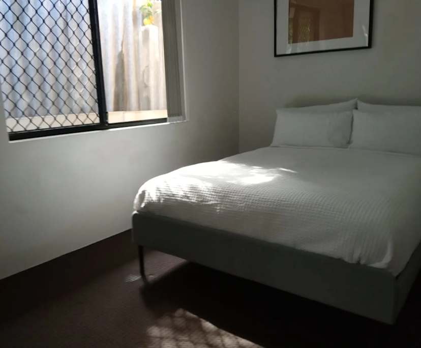 $300, Share-house, 6 bathrooms, Saint James WA 6102