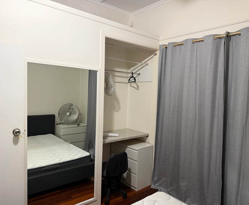 $265, Share-house, 5 bathrooms, East Brisbane QLD 4169