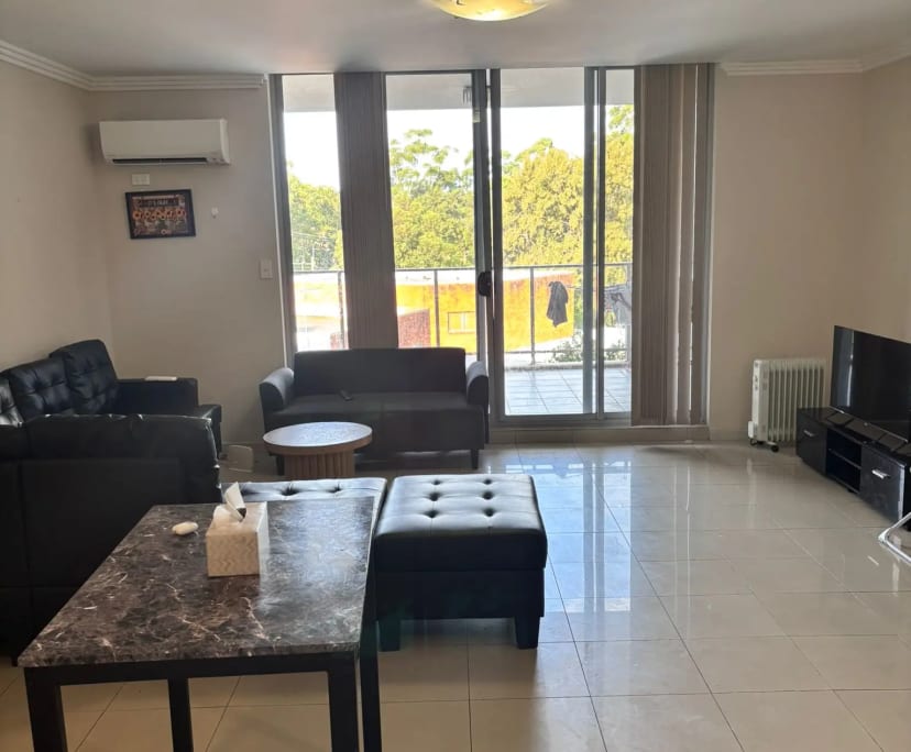 Furnished room in a flatshare