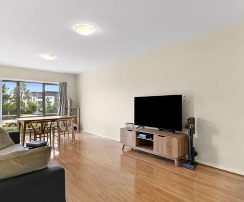 Unfurnished room with own bathroom