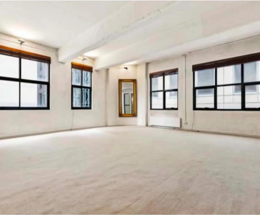 Whole property with 2 rooms for rent