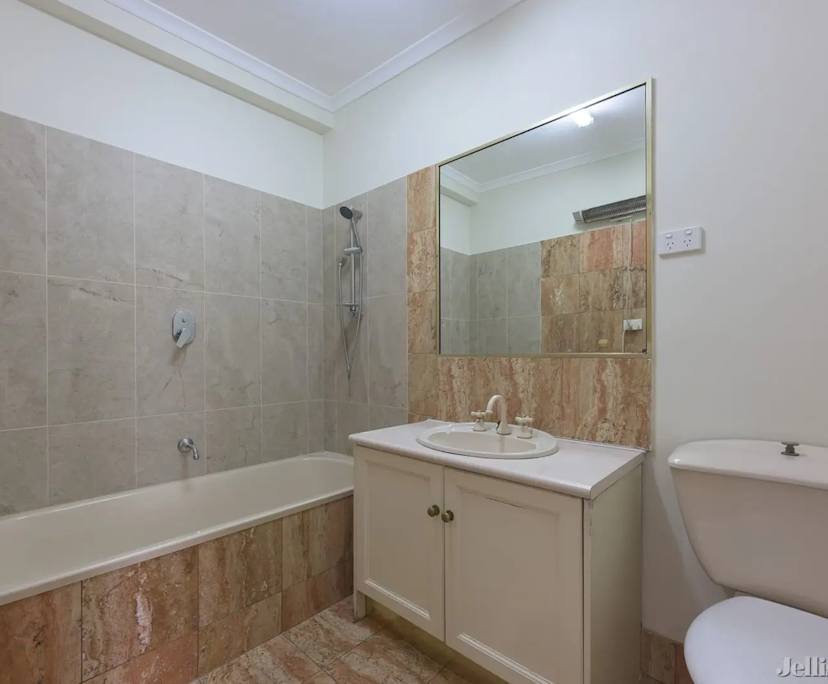 $375, Share-house, 3 bathrooms, North Melbourne VIC 3051