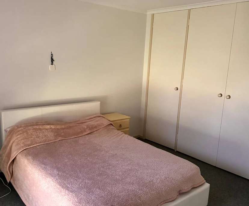 $250, Share-house, 4 bathrooms, Flora Hill VIC 3550