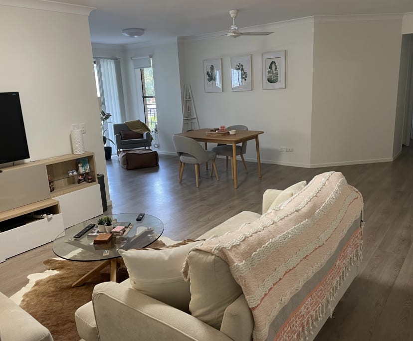 Room for Rent in Auchenflower, Brisbane 245, Unfu...