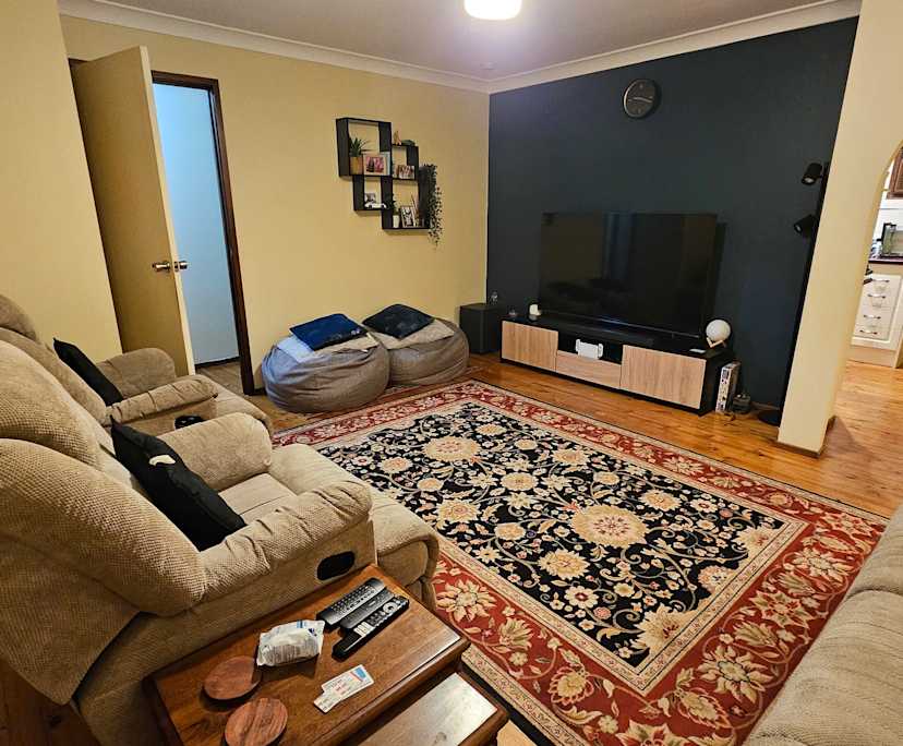 $300, Share-house, 3 bathrooms, Cranebrook NSW 2749