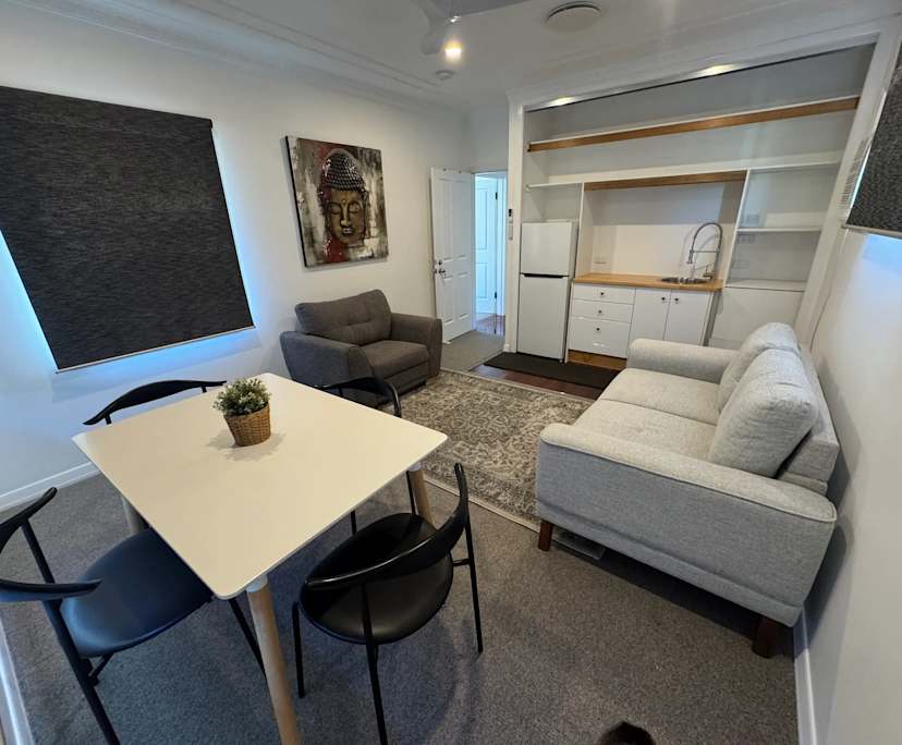 Whole property with 2 rooms for rent