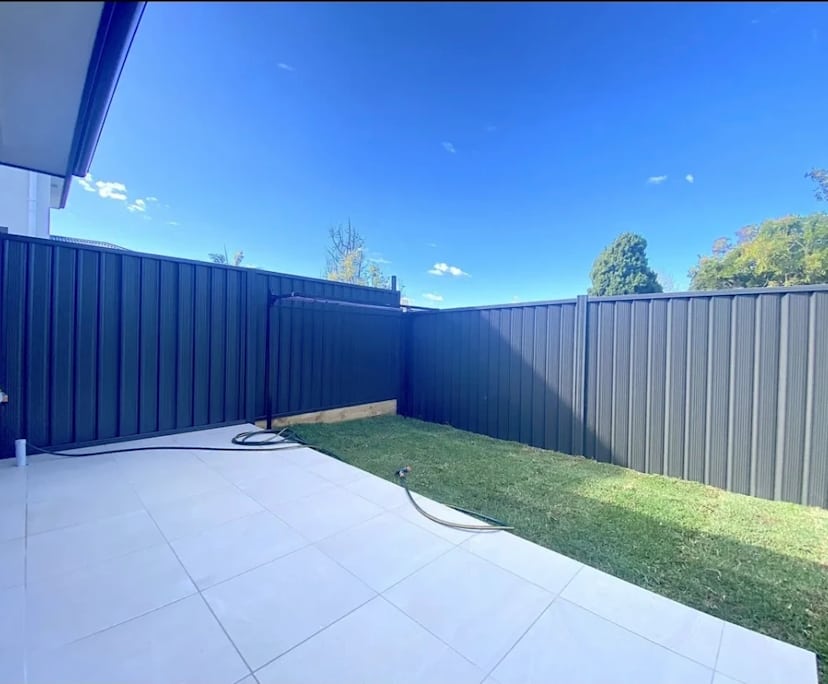 Whole property with 2 rooms for rent