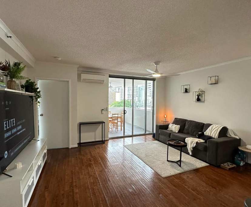 Furnished room with ensuite in a share house
