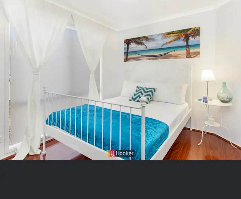 Room in a share house