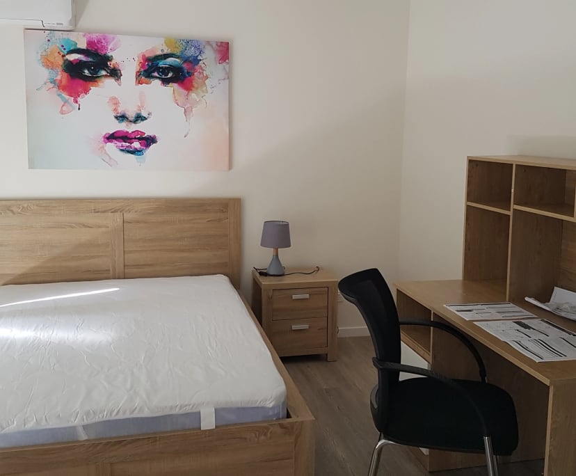 Room with ensuite in a share house
