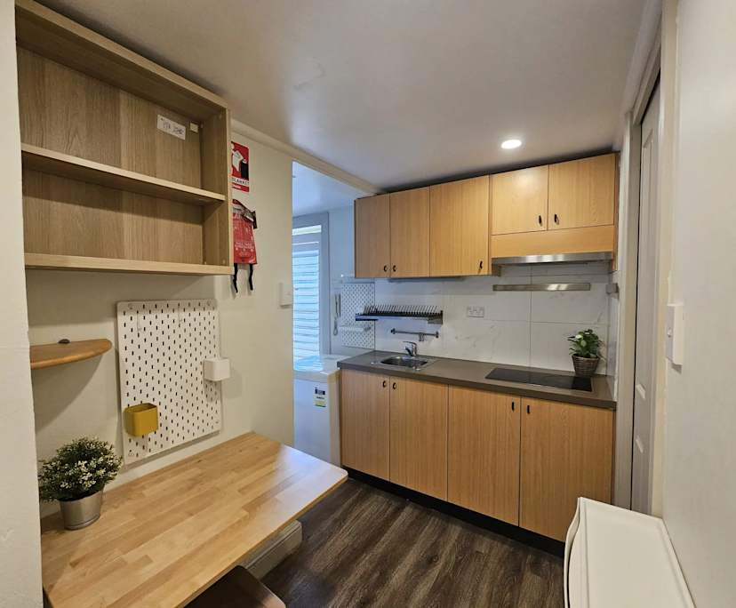 $680, Studio, 1 bathroom, Glebe NSW 2037