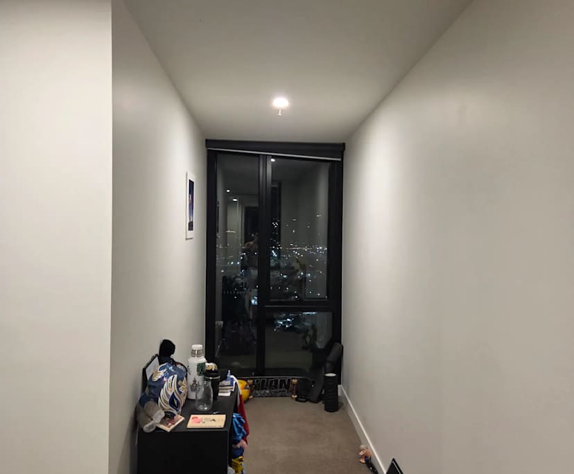 Furnished room in a flatshare