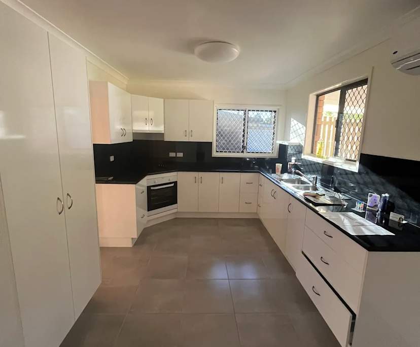Unfurnished room in a share house