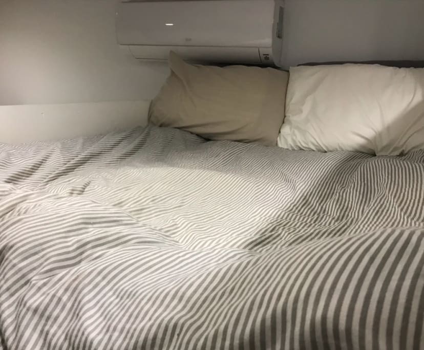 $645, Whole-property, 2 bathrooms, Melbourne VIC 3000