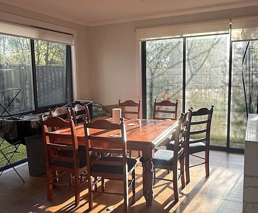 Room in a share house