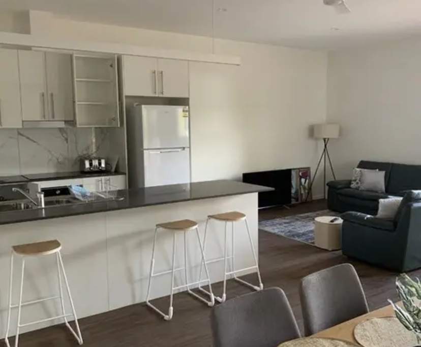 $355, Student-accommodation, 1 bathroom, Herston QLD 4006