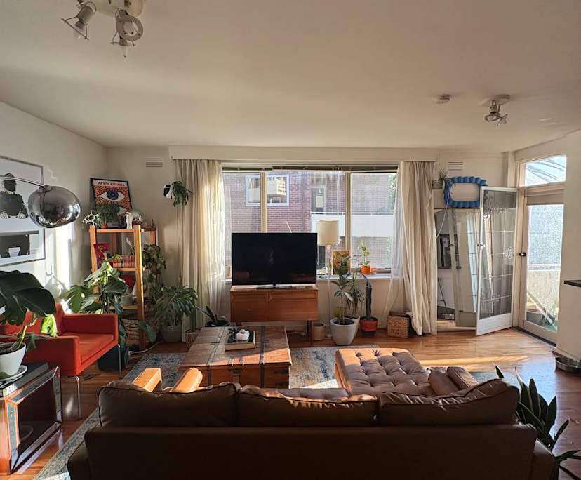 Unfurnished room with own bathroom