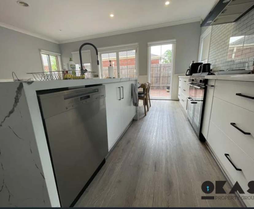 $200-210, Share-house, 3 rooms, Caroline Springs VIC 3023, Caroline Springs VIC 3023