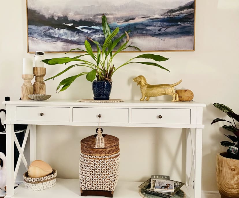 Unfurnished room in a flatshare