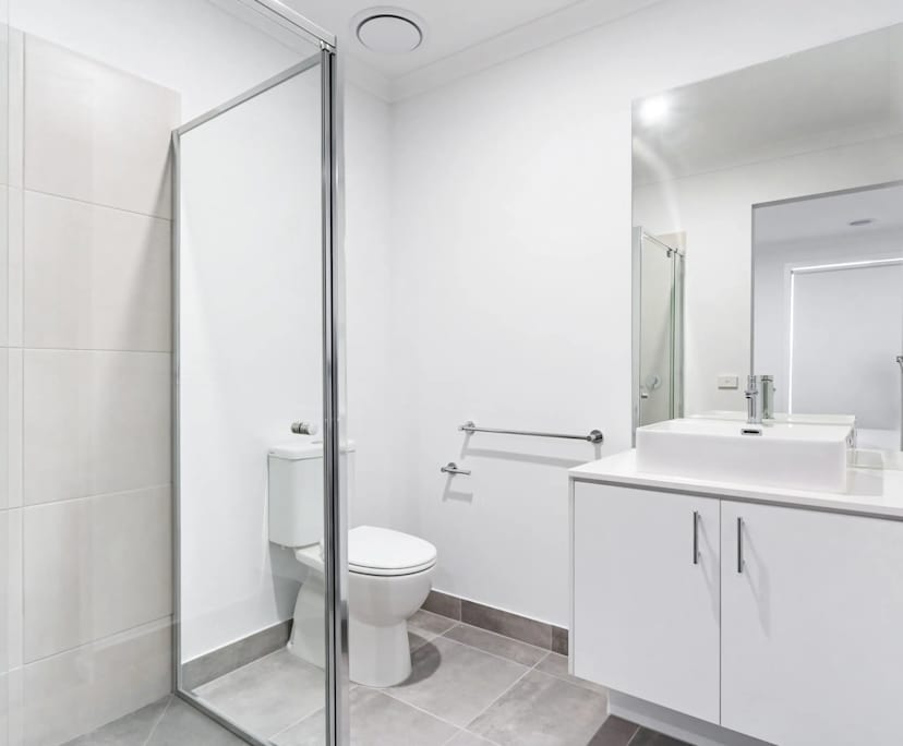 $250, Share-house, 3 bathrooms, Armstrong Creek VIC 3217