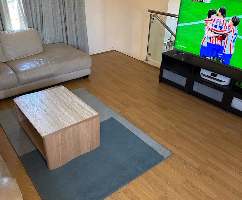 Unfurnished room in a share house