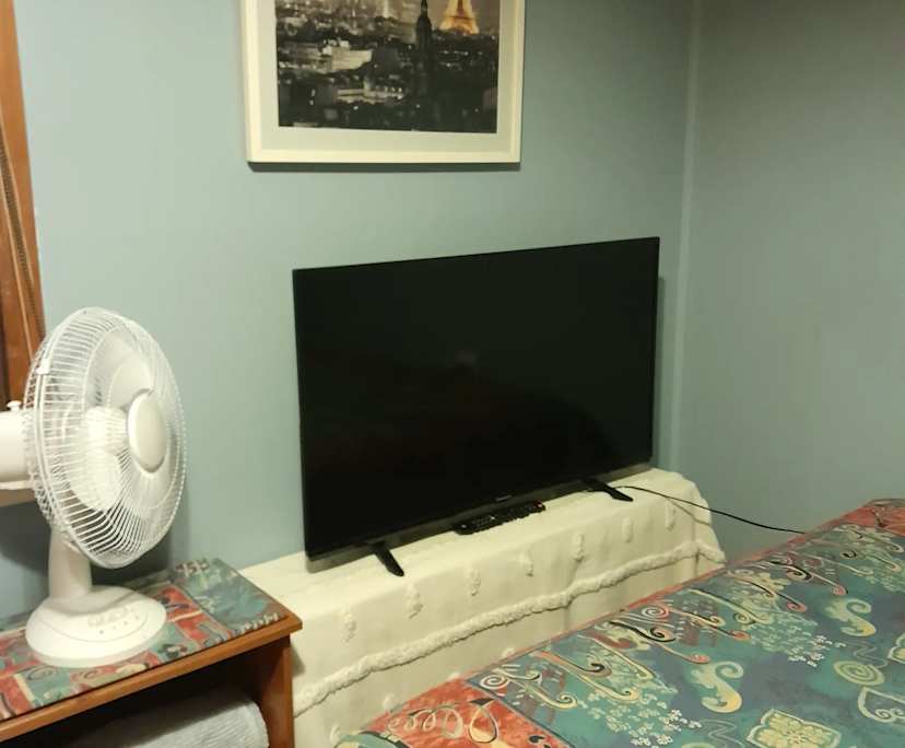 $300, Homestay, 3 bathrooms, Sadleir NSW 2168