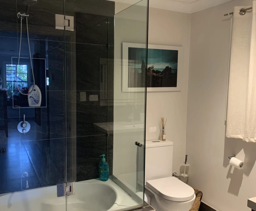 $290, Share-house, 3 bathrooms, Albion QLD 4010