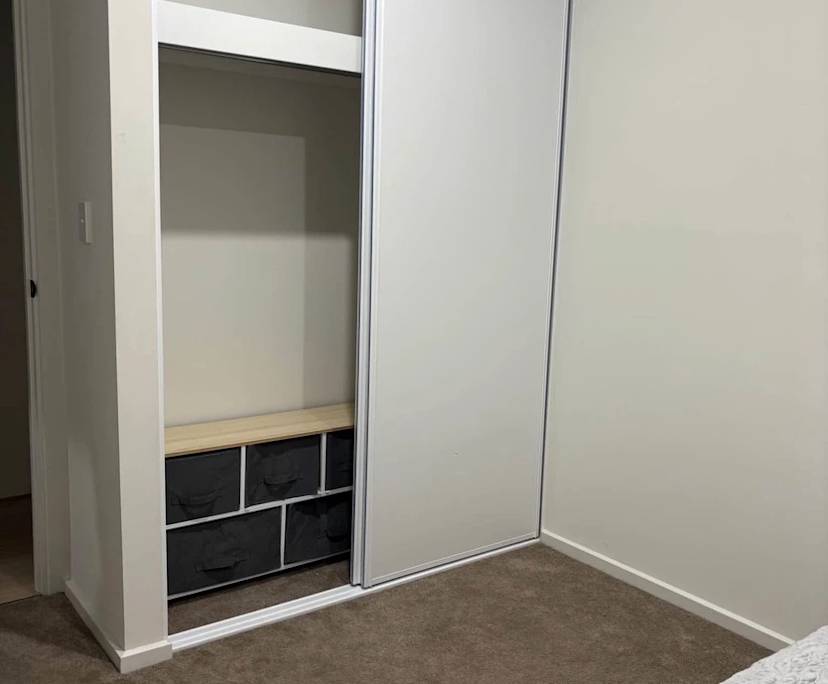 Room in a share house