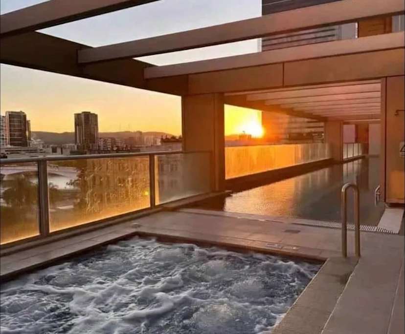 Furnished room with own bathroom