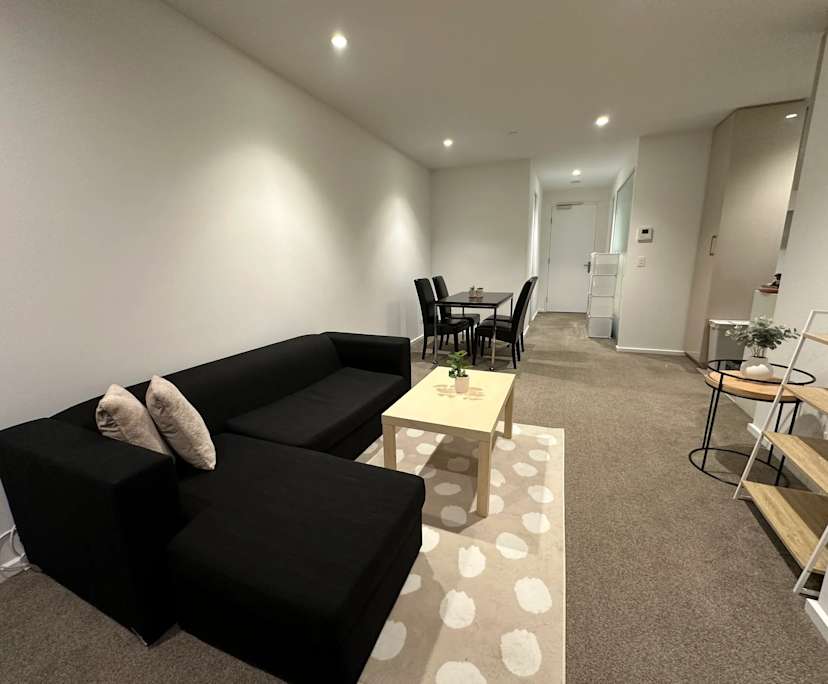 Furnished room in a flatshare