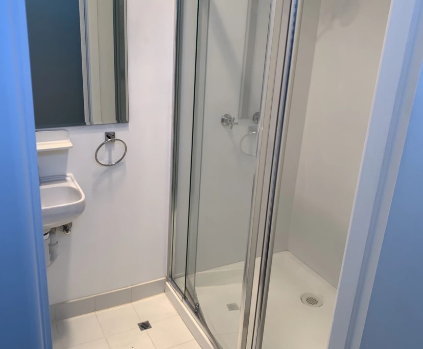 $325, Flatshare, 4 bathrooms, Glebe NSW 2037
