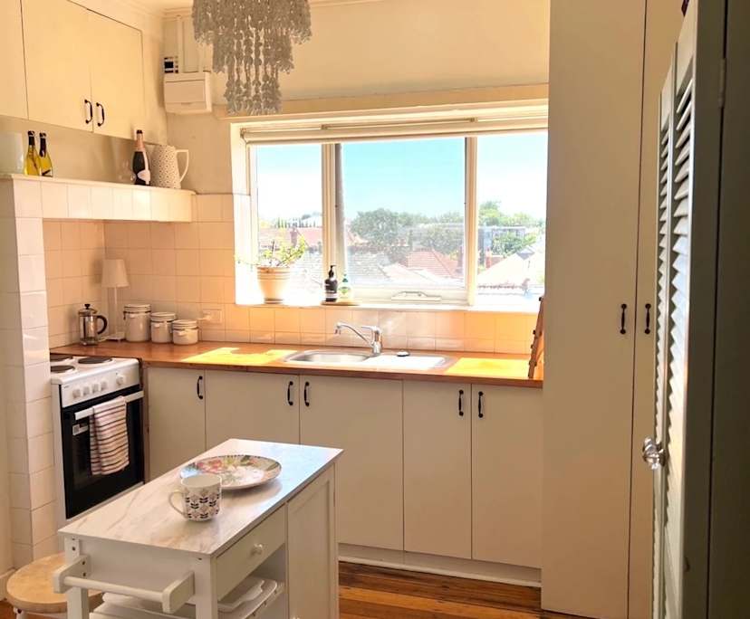 $365, Flatshare, 2 bathrooms, Elwood VIC 3184