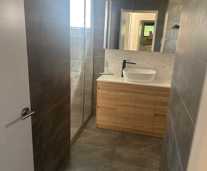 $400, Share-house, 3 bathrooms, Greenslopes QLD 4120