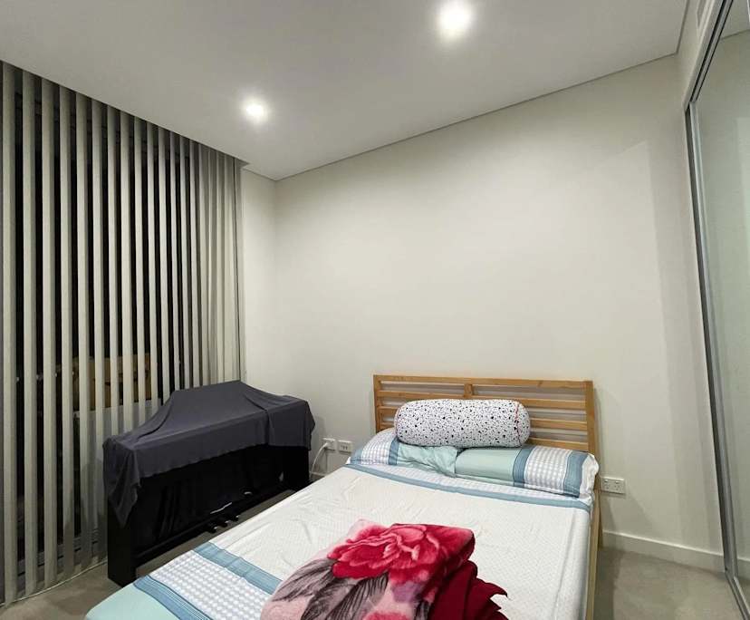 Unfurnished room with own bathroom