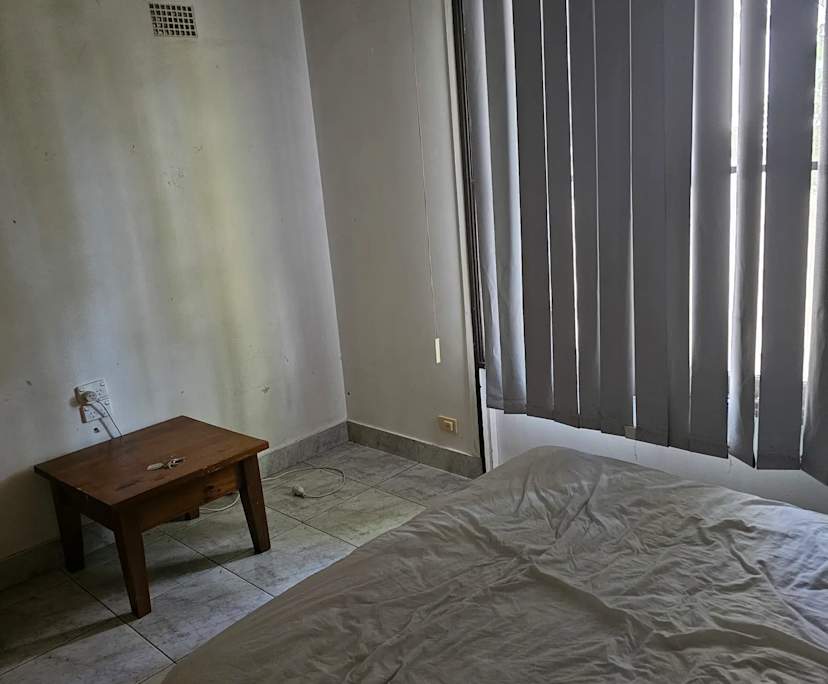 Room in a share house